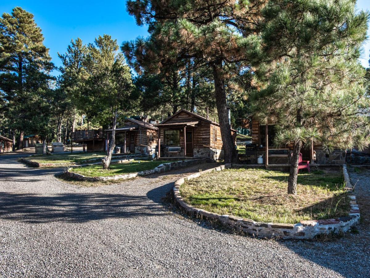 Alpine Cabin, 3 Bedrooms, Deck, Sleeps 8 Ruidoso Bagian luar foto