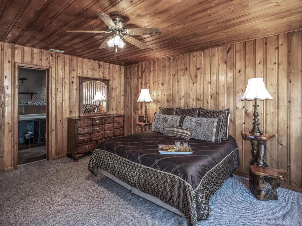 Alpine Cabin, 3 Bedrooms, Deck, Sleeps 8 Ruidoso Bagian luar foto