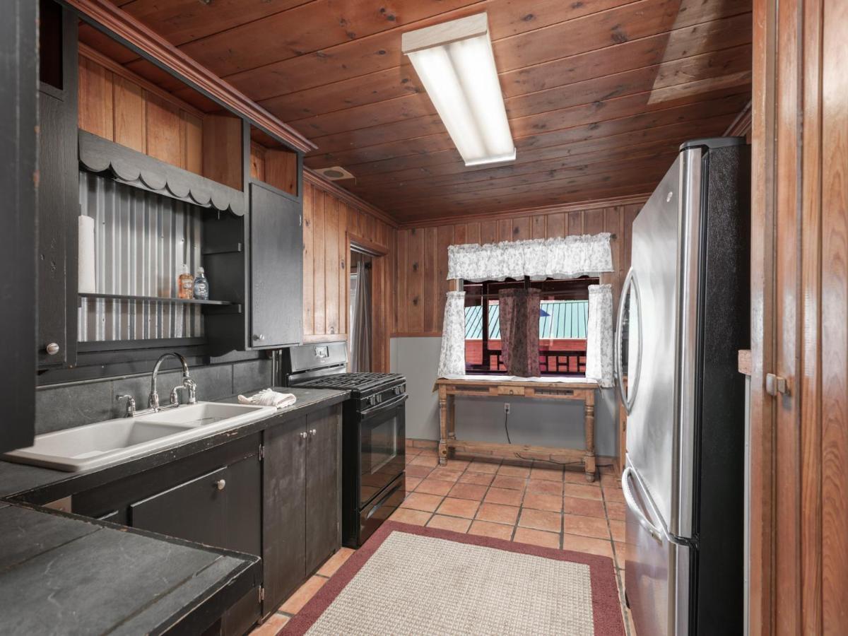 Alpine Cabin, 3 Bedrooms, Deck, Sleeps 8 Ruidoso Bagian luar foto